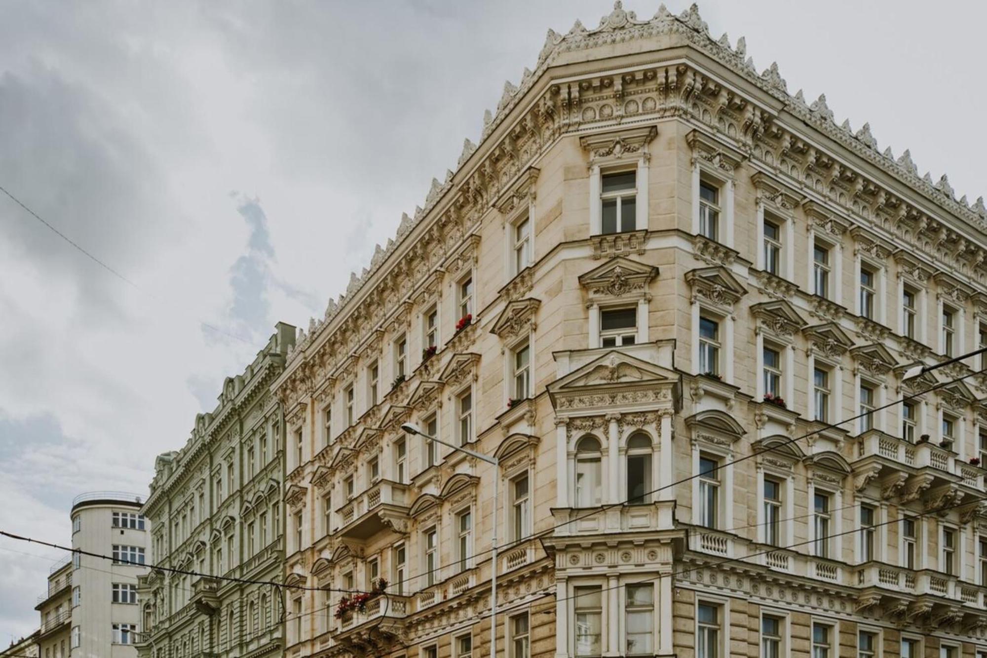 Dream Blue In City Centrewenceslas Sq In Walk Praag Buitenkant foto